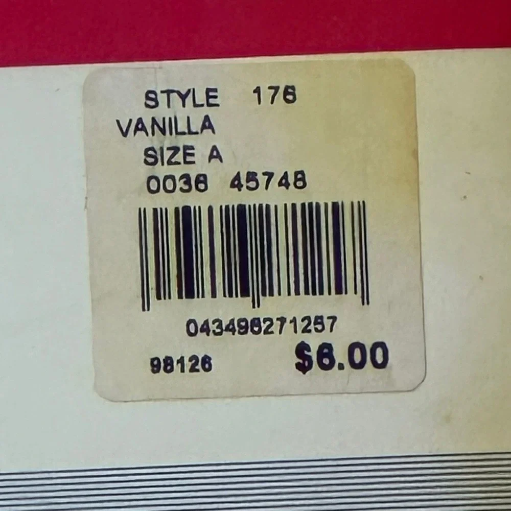 Nordstrom Hosiery Lycra Sheer Control Top Pantyhose Vanilla Size A Style 176 USA